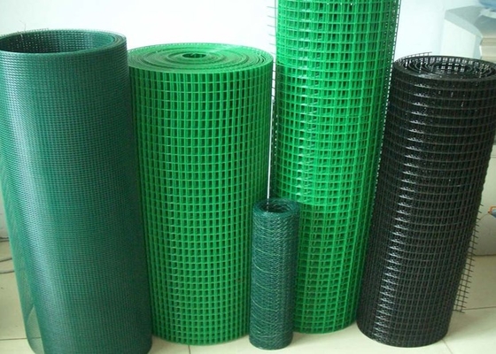 Το πράσινο PVC έντυσε την ενωμένη στενά περίφραξη πλέγματος καλωδίων