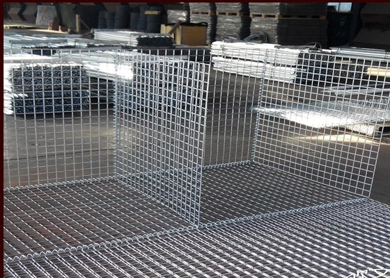 Gabion 10 PVC τρυπών ενωμένων στενά μετρητής καλωδίων ορθογωνίων πλέγματος 2 X 2 που ντύνεται